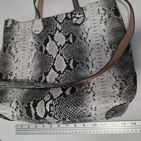 Jules Kae Urban Outfitters Snakeskin Tote Bag - Picture 10 of 12